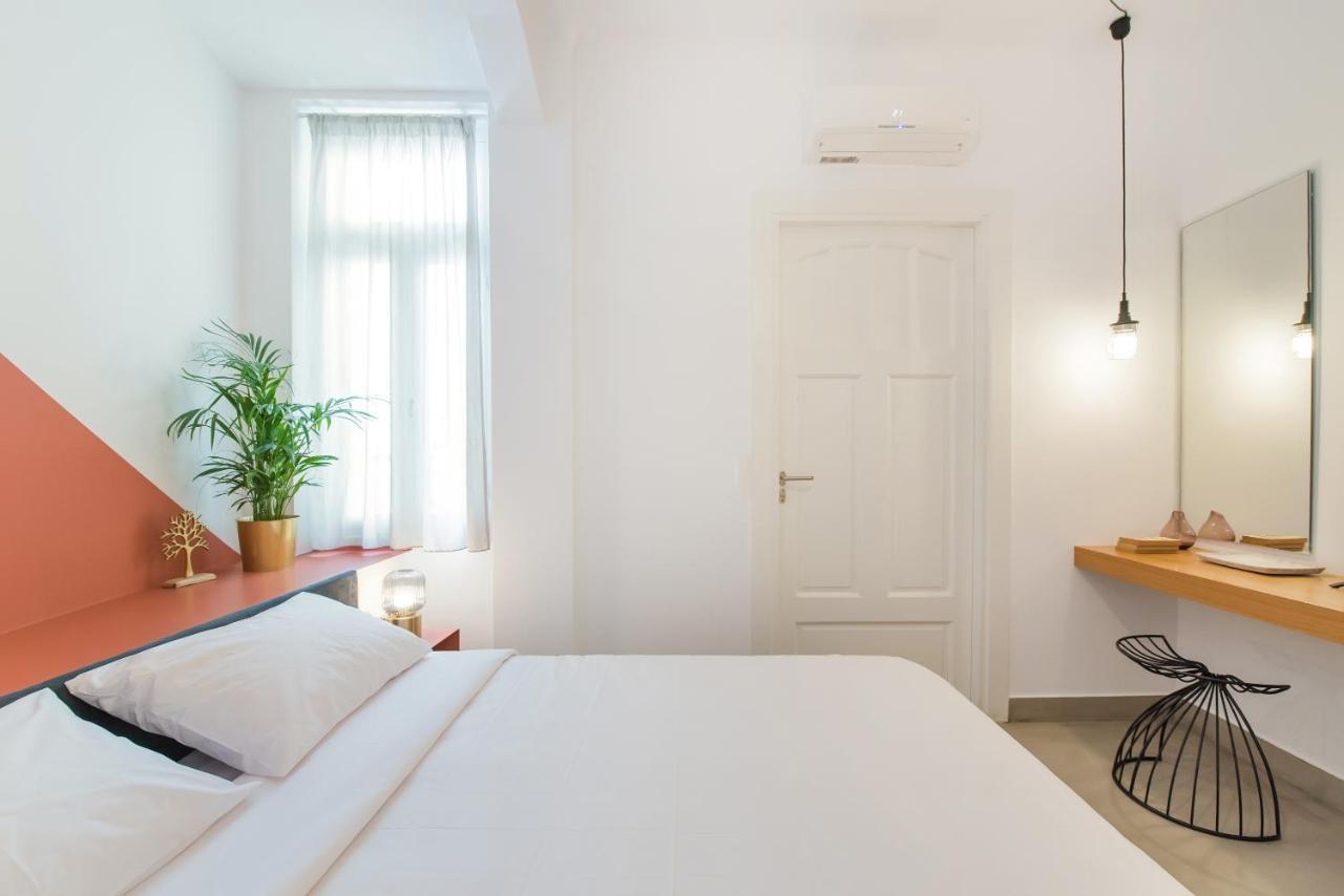 Monk Monastiraki Suites Athena Bagian luar foto