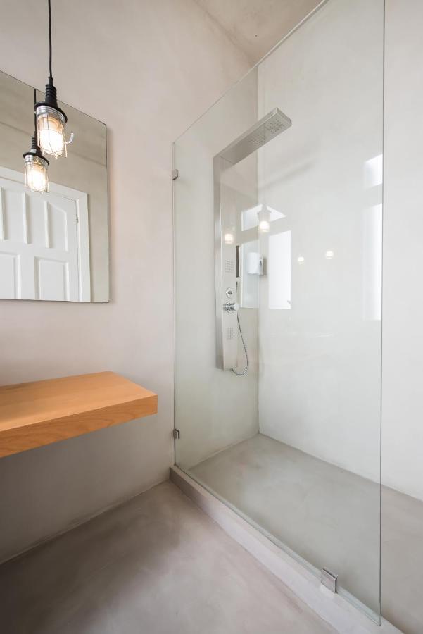 Monk Monastiraki Suites Athena Bagian luar foto