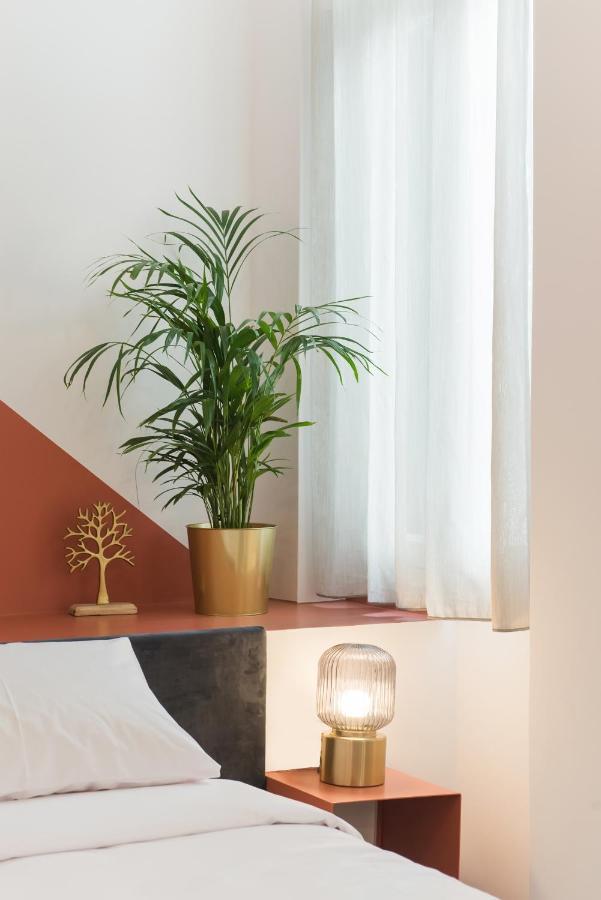 Monk Monastiraki Suites Athena Bagian luar foto