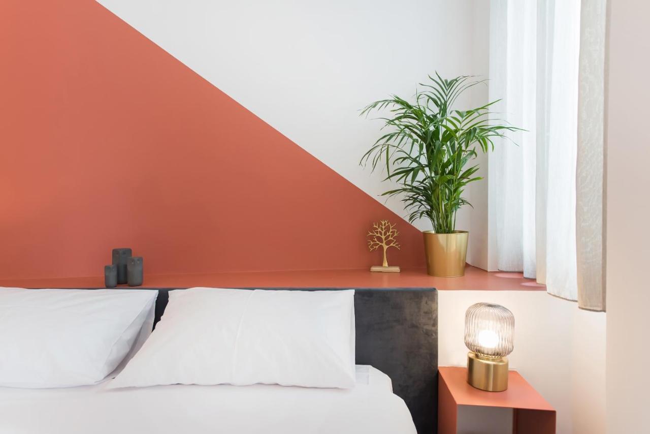 Monk Monastiraki Suites Athena Bagian luar foto