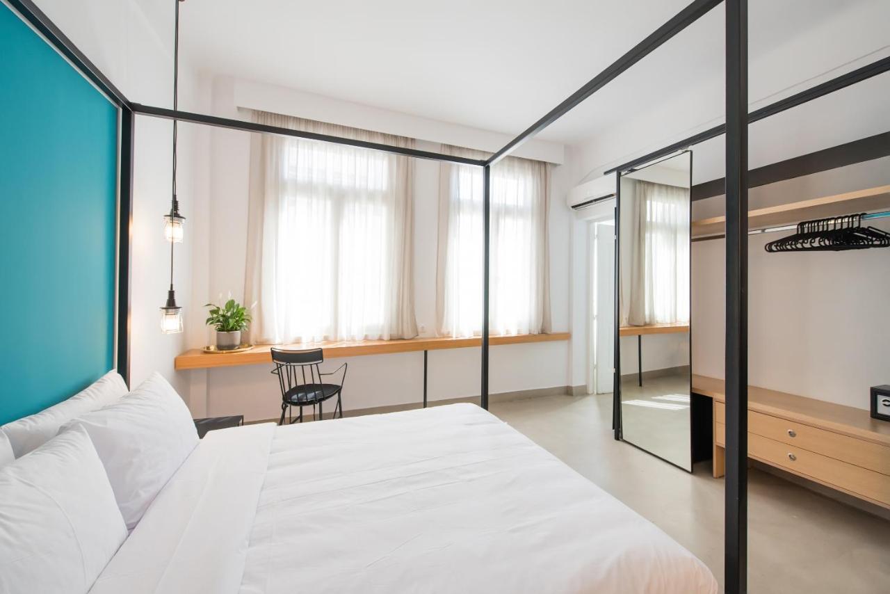 Monk Monastiraki Suites Athena Bagian luar foto