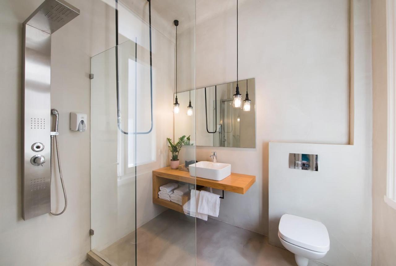 Monk Monastiraki Suites Athena Bagian luar foto
