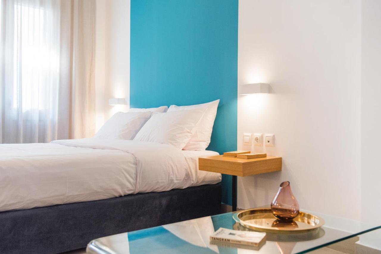 Monk Monastiraki Suites Athena Bagian luar foto
