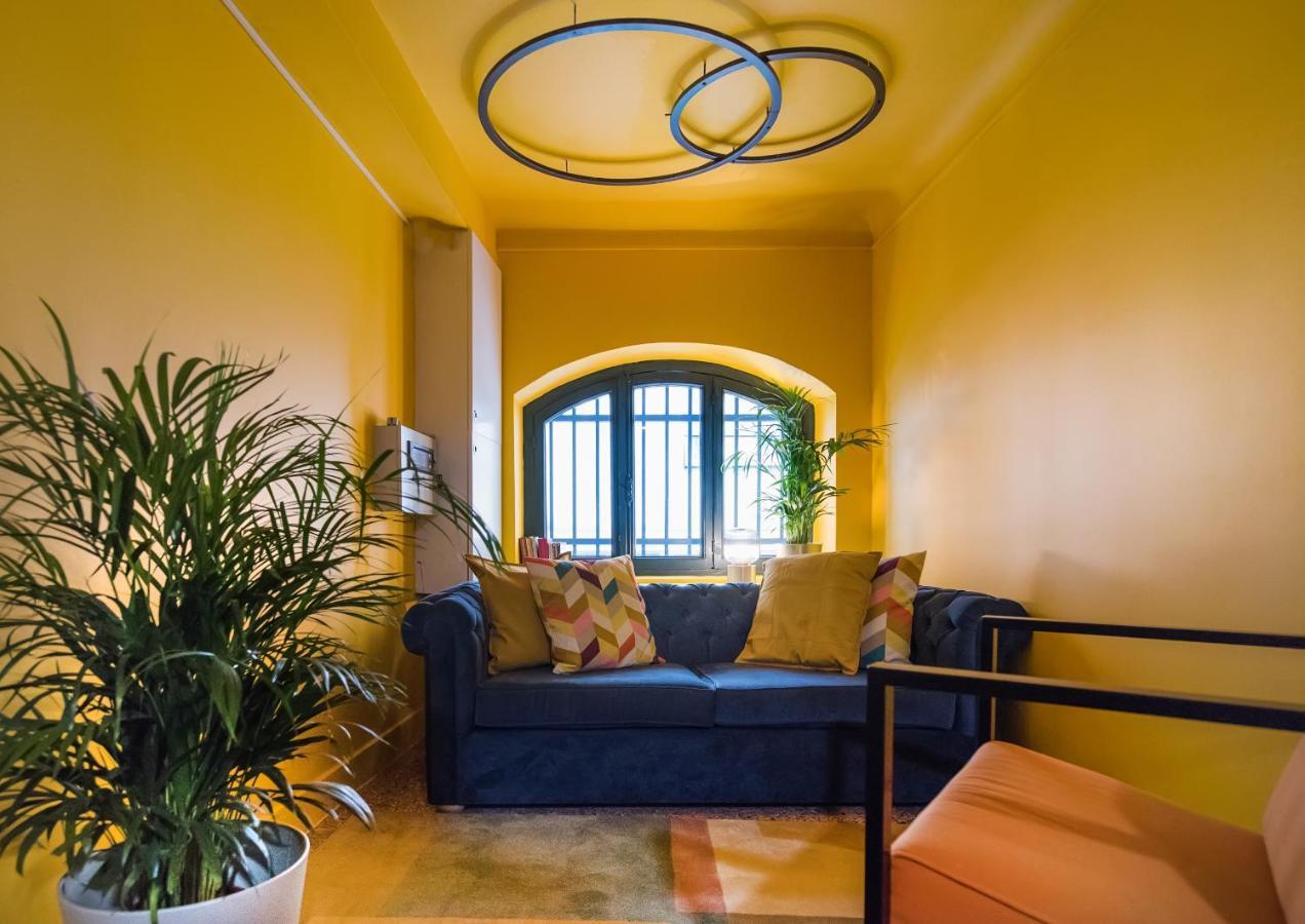 Monk Monastiraki Suites Athena Bagian luar foto